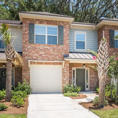1106 Reserve Lane
